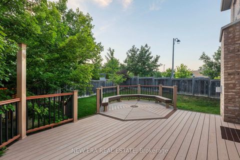 Photo 41 at 2 Lady Valentina Avenue, Patterson, Vaughan