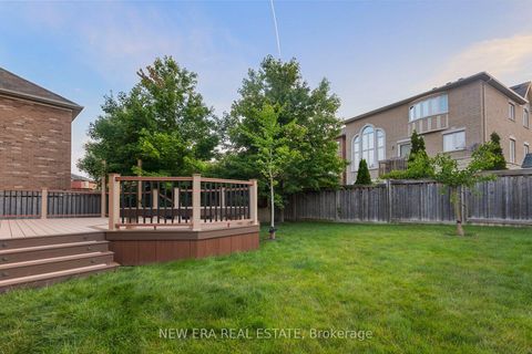 Photo 42 at 2 Lady Valentina Avenue, Patterson, Vaughan