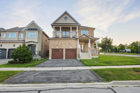 Photo 45 at 2 Lady Valentina Avenue, Patterson, Vaughan