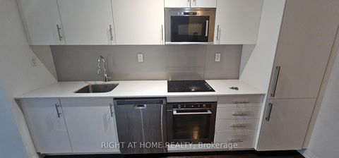 Photo 4 at 632 - 460 Adelaide Street E, Moss Park, Toronto