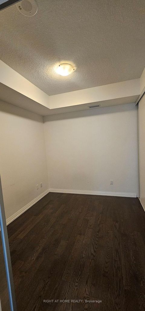Photo 5 at 632 - 460 Adelaide Street E, Moss Park, Toronto
