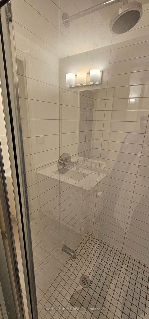 Photo 13 at 632 - 460 Adelaide Street E, Moss Park, Toronto