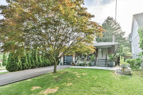 Photo 1 at 16 Squires Avenue, Parkview, Toronto