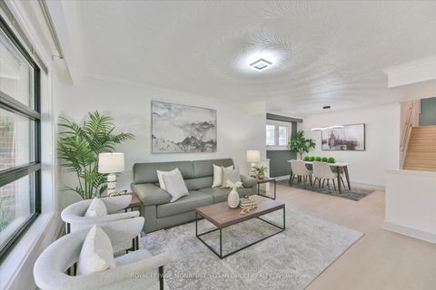 Photo 5 at 16 Squires Avenue, Parkview, Toronto