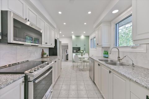 Photo 14 at 16 Squires Avenue, Parkview, Toronto