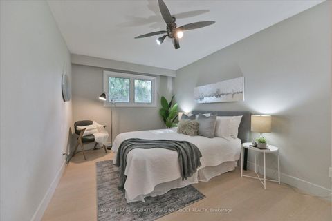 Photo 22 at 16 Squires Avenue, Parkview, Toronto