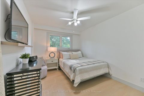 Photo 31 at 16 Squires Avenue, Parkview, Toronto