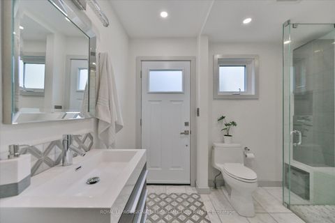 Photo 33 at 16 Squires Avenue, Parkview, Toronto
