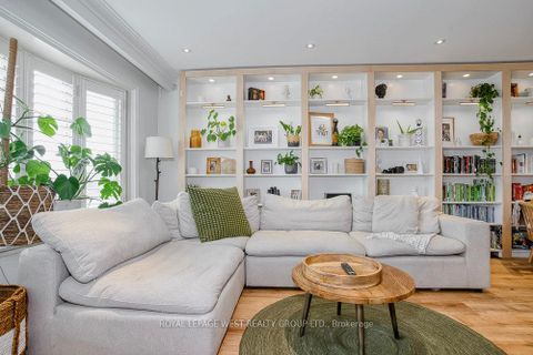 Photo 13 at 12 Leavenworth Crescent, Markland Wood, Toronto