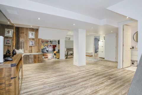Photo 23 at 12 Leavenworth Crescent, Markland Wood, Toronto