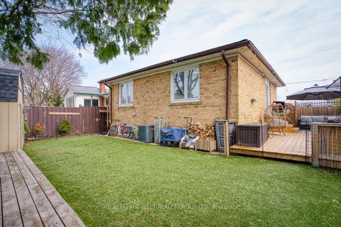 Photo 40 at 12 Leavenworth Crescent, Markland Wood, Toronto