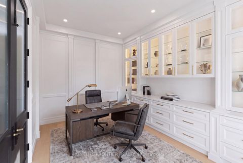 Photo 17 at 731 Woodland Acres Crescent, Rural Vaughan, Vaughan