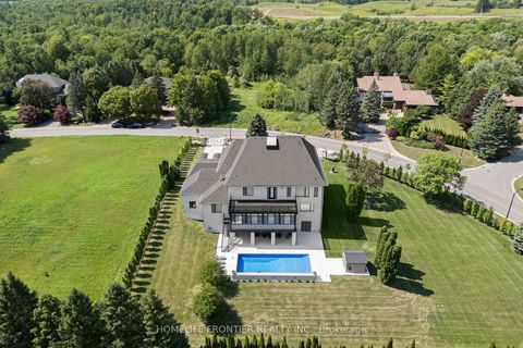 Photo 40 at 731 Woodland Acres Crescent, Rural Vaughan, Vaughan