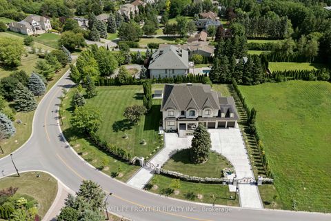 Photo 42 at 731 Woodland Acres Crescent, Rural Vaughan, Vaughan