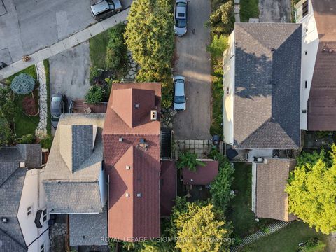 Photo 1 at 9 East Road, Cliffside, Toronto