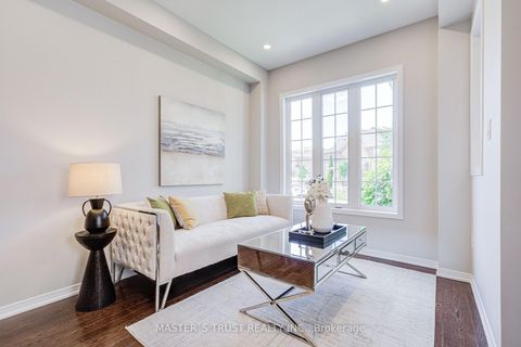 Photo 6 at 33 Levellands Crescent, Langstaff, Richmond Hill
