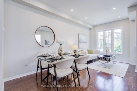 Photo 7 at 33 Levellands Crescent, Langstaff, Richmond Hill