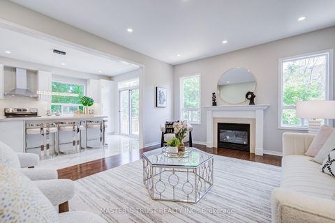 Photo 16 at 33 Levellands Crescent, Langstaff, Richmond Hill