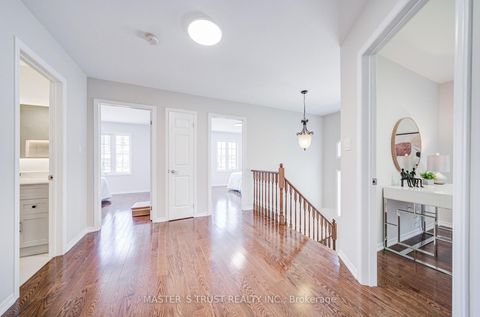 Photo 20 at 33 Levellands Crescent, Langstaff, Richmond Hill