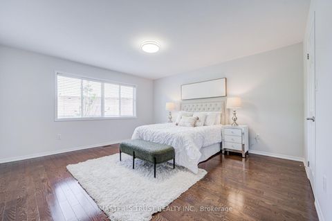 Photo 22 at 33 Levellands Crescent, Langstaff, Richmond Hill