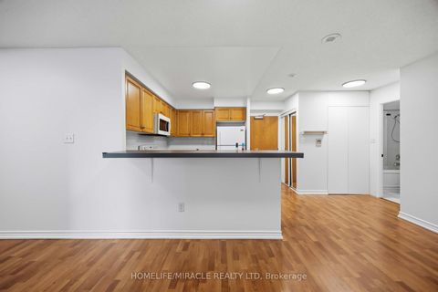 Photo 11 at 1010 - 7 Lorraine Drive, Willowdale West, Toronto