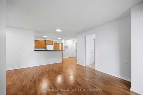 Photo 17 at 1010 - 7 Lorraine Drive, Willowdale West, Toronto