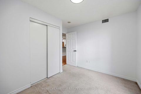 Photo 22 at 1010 - 7 Lorraine Drive, Willowdale West, Toronto