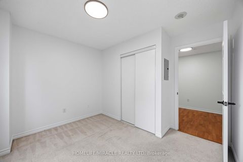 Photo 23 at 1010 - 7 Lorraine Drive, Willowdale West, Toronto