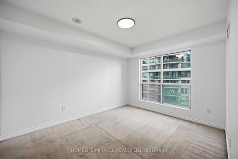 Photo 25 at 1010 - 7 Lorraine Drive, Willowdale West, Toronto