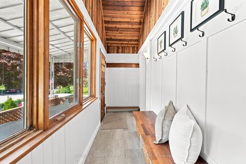 Photo 5 at 15 Presley Avenue, Birchmount, Toronto