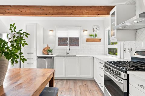 Photo 11 at 15 Presley Avenue, Birchmount, Toronto
