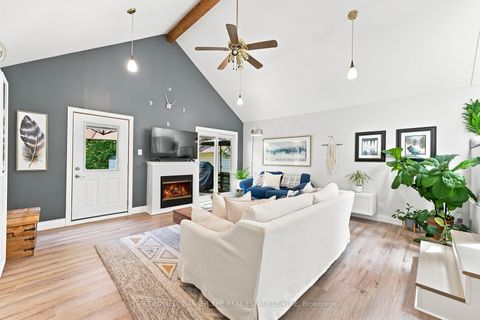 Photo 14 at 15 Presley Avenue, Birchmount, Toronto