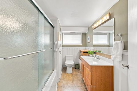 Photo 23 at 15 Presley Avenue, Birchmount, Toronto