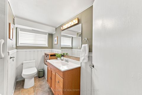 Photo 24 at 15 Presley Avenue, Birchmount, Toronto