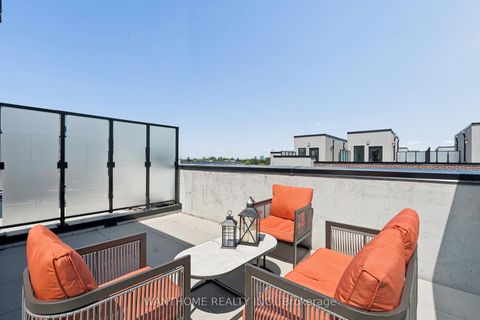 Photo 34 at 15 - 861 Sheppard Avenue W, Clanton Park, Toronto