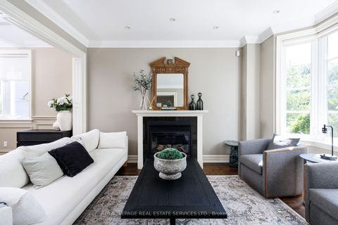 Photo 7 at 4 Springbrook Gardens, Queensway, Toronto