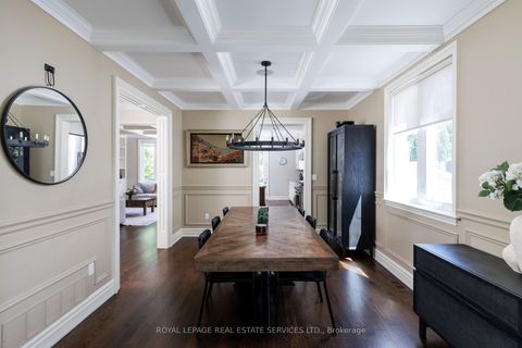 Photo 11 at 4 Springbrook Gardens, Queensway, Toronto