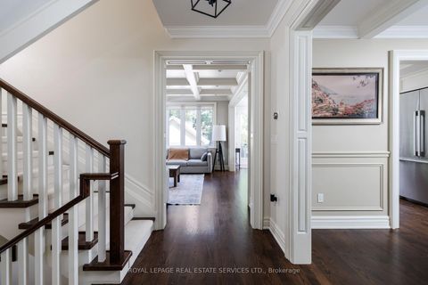 Photo 12 at 4 Springbrook Gardens, Queensway, Toronto