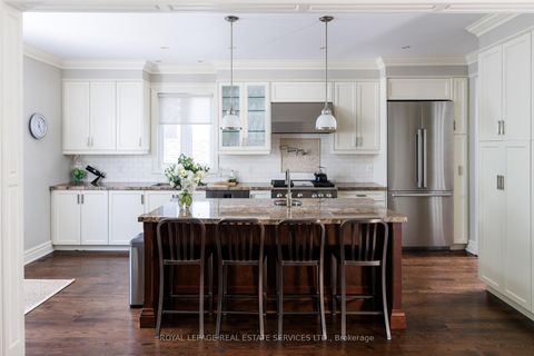 Photo 15 at 4 Springbrook Gardens, Queensway, Toronto