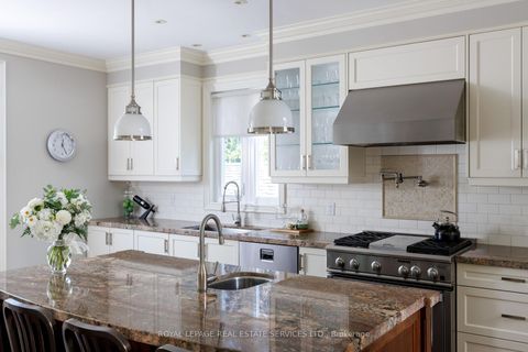 Photo 16 at 4 Springbrook Gardens, Queensway, Toronto