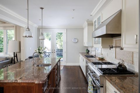 Photo 17 at 4 Springbrook Gardens, Queensway, Toronto