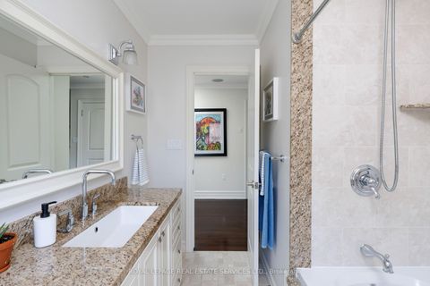 Photo 33 at 4 Springbrook Gardens, Queensway, Toronto