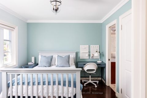 Photo 34 at 4 Springbrook Gardens, Queensway, Toronto