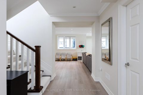 Photo 36 at 4 Springbrook Gardens, Queensway, Toronto