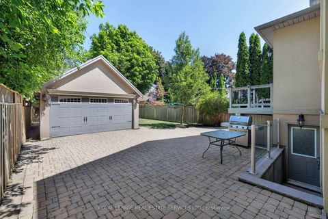 Photo 43 at 4 Springbrook Gardens, Queensway, Toronto