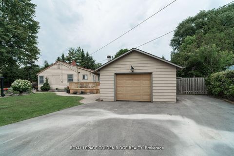 Photo 1 at 19 Lake Drive N, Keswick North, Georgina
