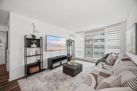 Photo 3 at 3708 - 19 Grand Trunk Crescent, Waterfront Communities C1, Toronto