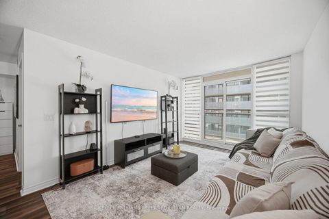 Photo 9 at 3708 - 19 Grand Trunk Crescent, Waterfront Communities C1, Toronto