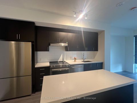 Photo 5 at 302 - 8960 Jane Street, Vellore Village, Vaughan