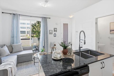 Photo 5 at 65 - 721 Lawrence Avenue W, Glen Park, Toronto